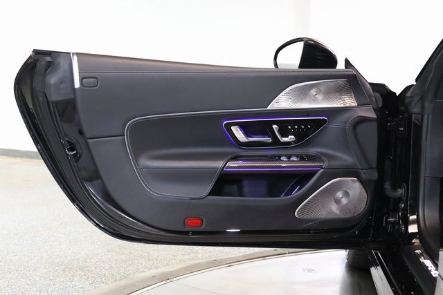 Used 2022 Mercedes-Benz SL 63 AMG 4MATIC image 19