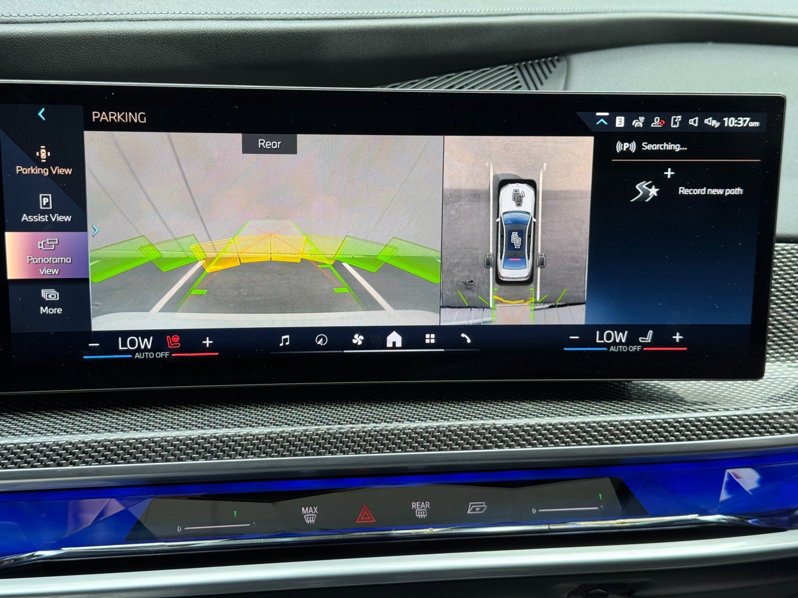 Used 2023 BMW 740i w/ Parking Assistance Package RWD image 33