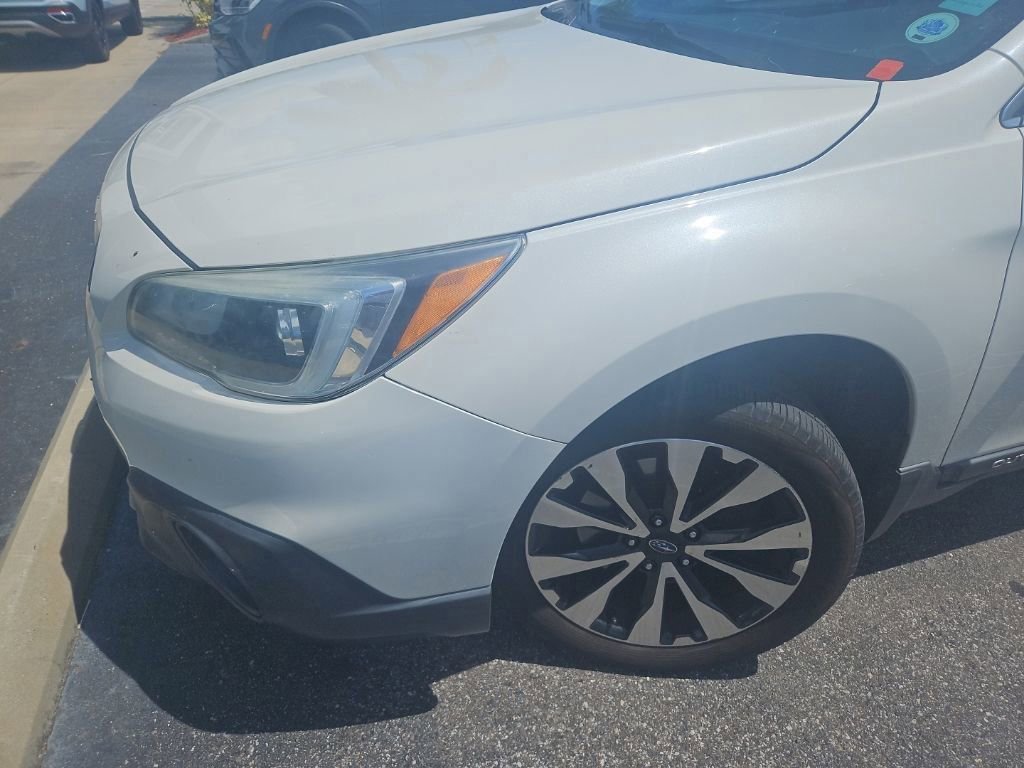 Used 2015 Subaru Outback 3.6R Limited AWD/4WD image 3