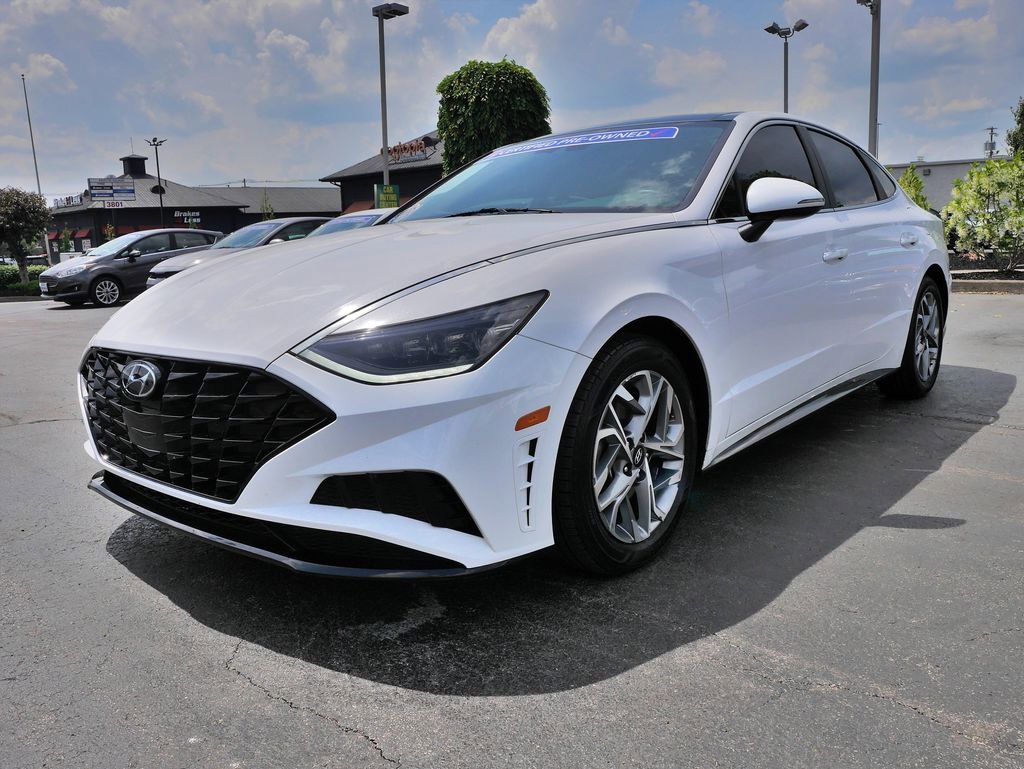 Used 2023 Hyundai Sonata SEL w/ Convenience Package FWD image 3