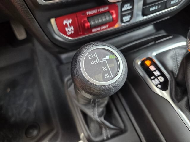 Used 2024 Jeep Wrangler Rubicon AWD/4WD image 27