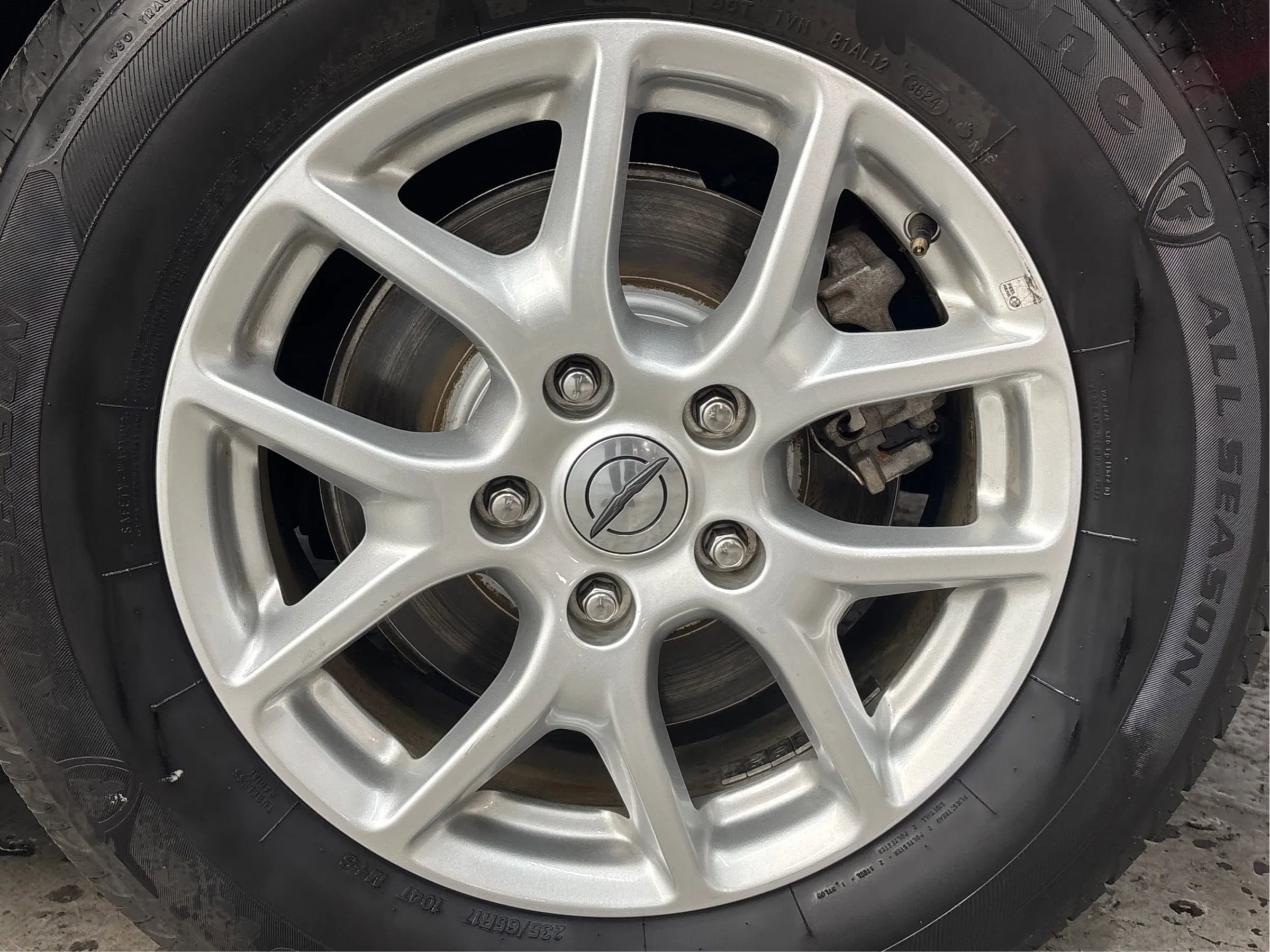 Used 2021 Chrysler Pacifica Touring-L image 28