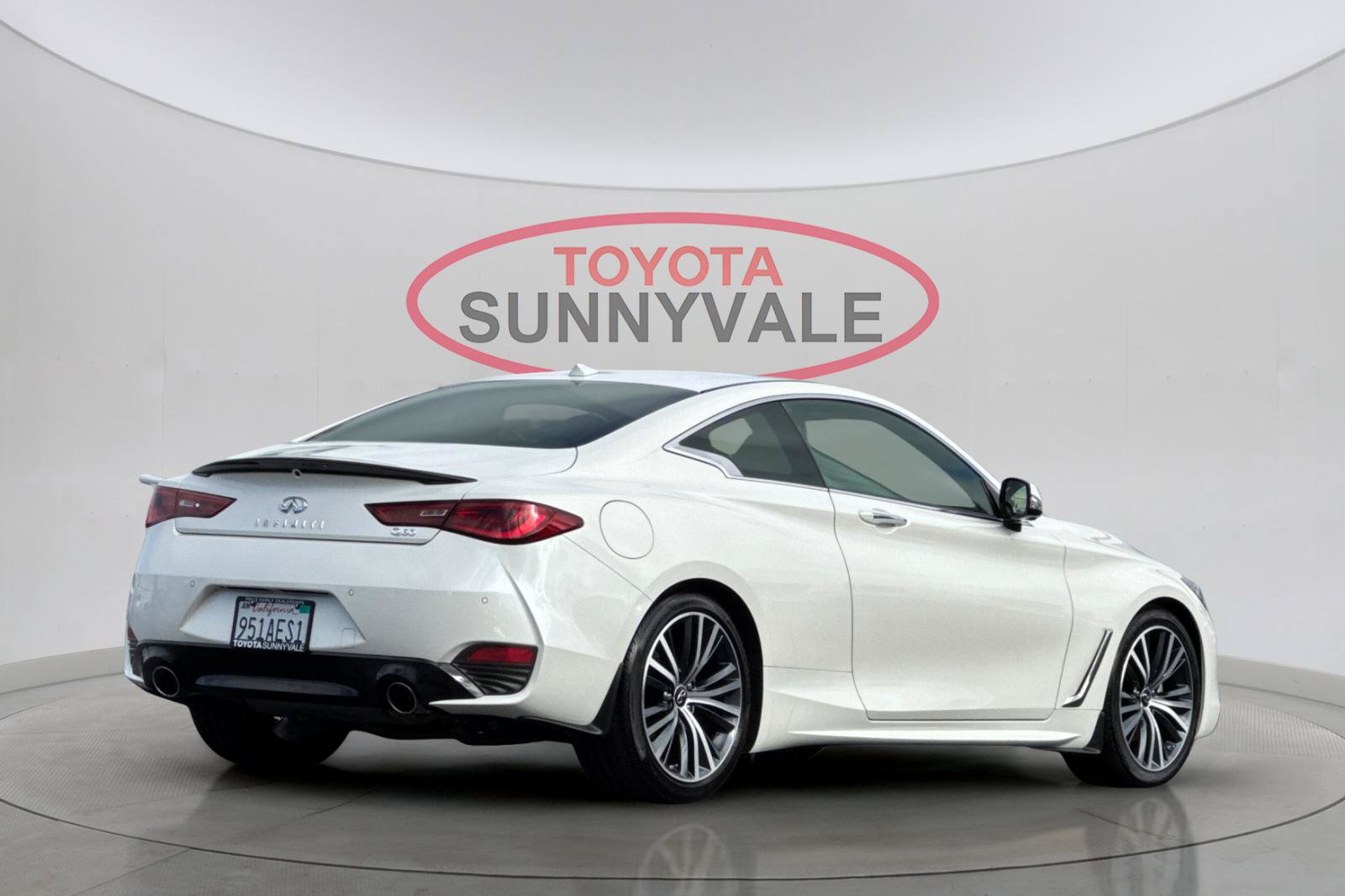 Used 2022 INFINITI Q60 3.0t Luxe w/ Cargo Package RWD image 3