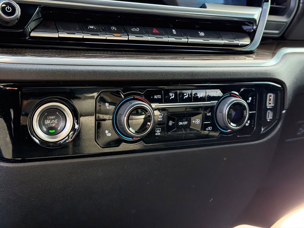 Used 2024 Chevrolet Silverado 1500 LT image 36