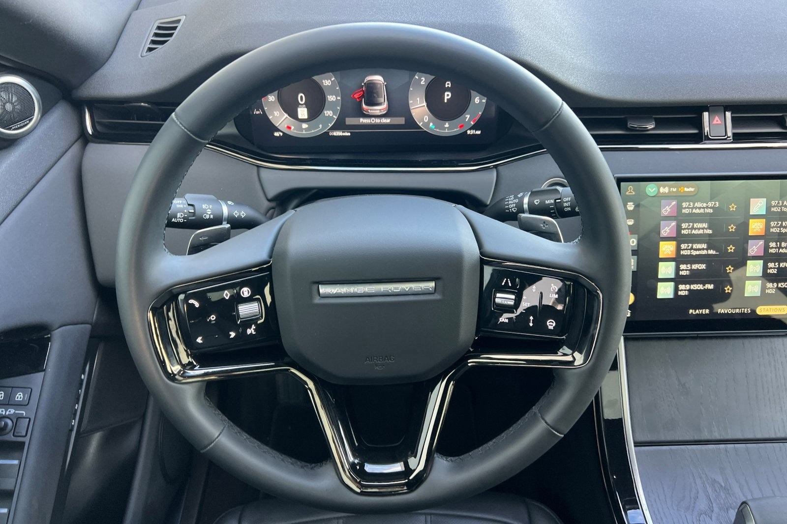 Used 2024 Land Rover Range Rover Evoque Dynamic SE image 17