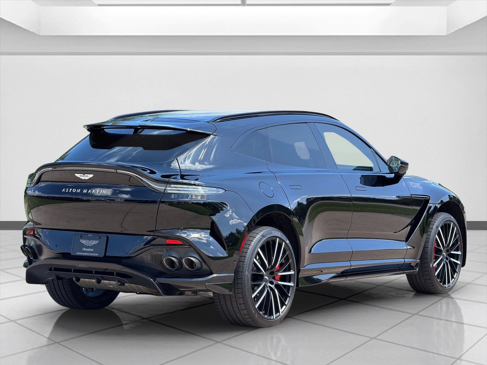 Used 2025 Aston Martin DBX 707 AWD/4WD image 10