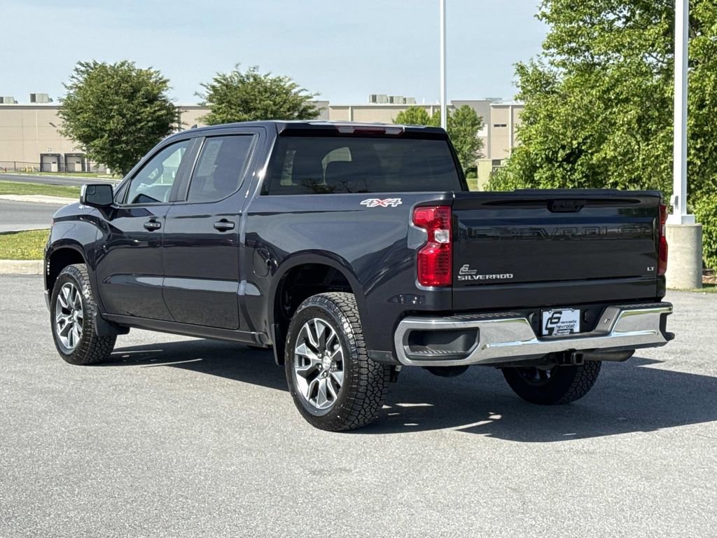 Used 2023 Chevrolet Silverado 1500 LT AWD/4WD image 27