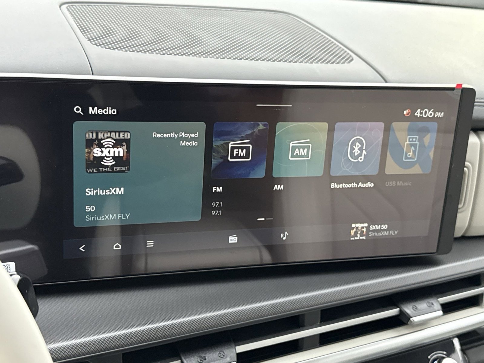 New 2026 Hyundai Santa Fe SEL image 18