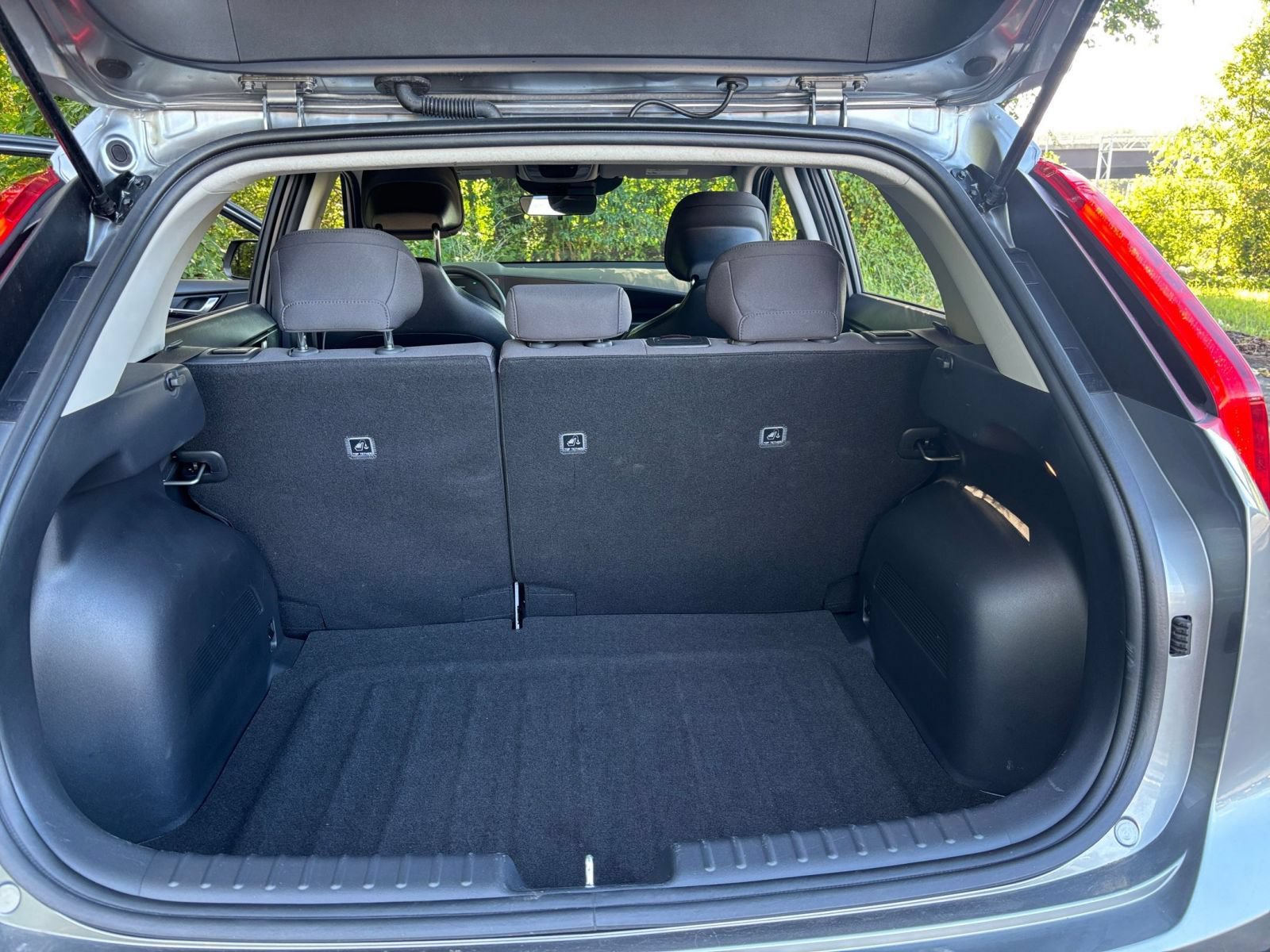 Used 2026 Kia Niro LX FWD image 29