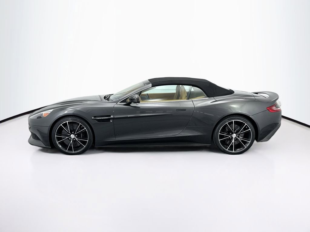 Used 2014 Aston Martin Vanquish Volante image 16