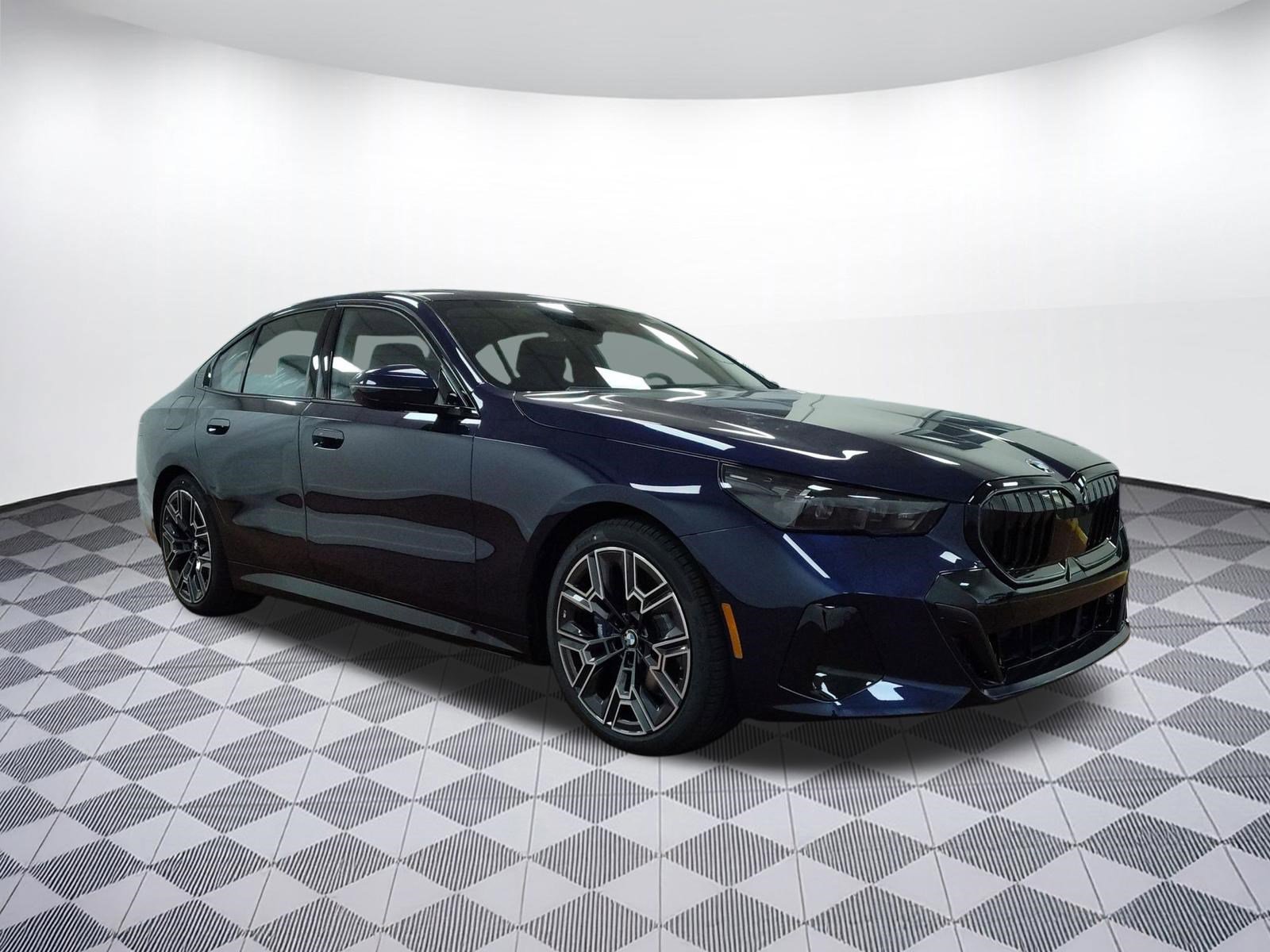 New 2026 BMW 530i xDrive w/ M Sport Package AWD/4WD image 6