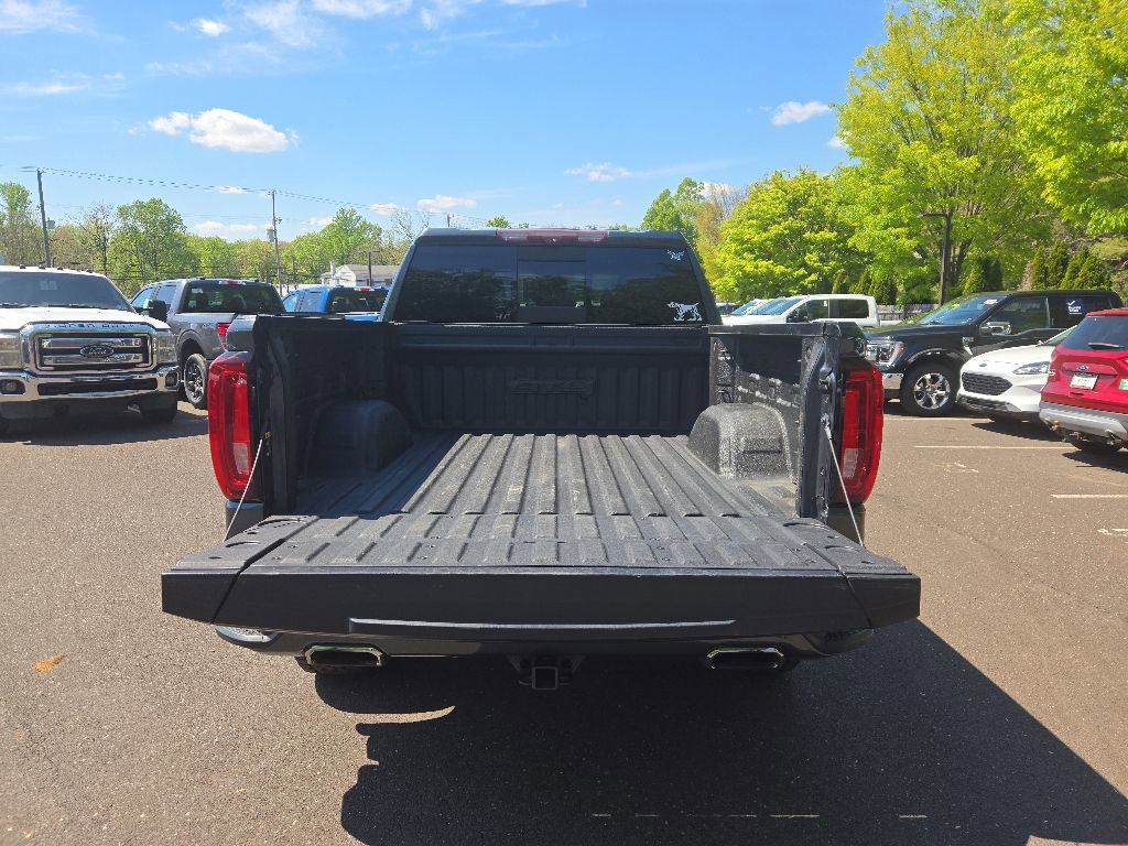 Used 2021 GMC Sierra 1500 AT4 w/ AT4 Premium Package AWD/4WD image 8