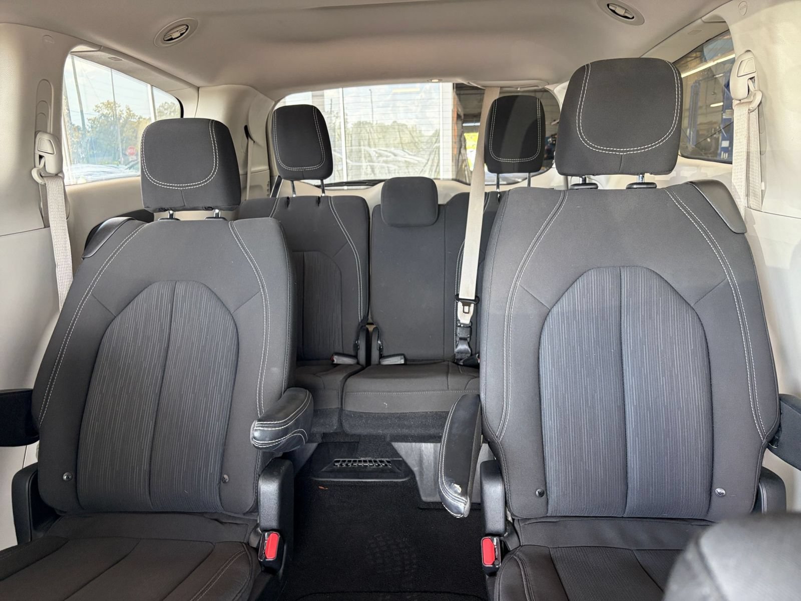 Used 2024 Chrysler Voyager LX FWD image 38
