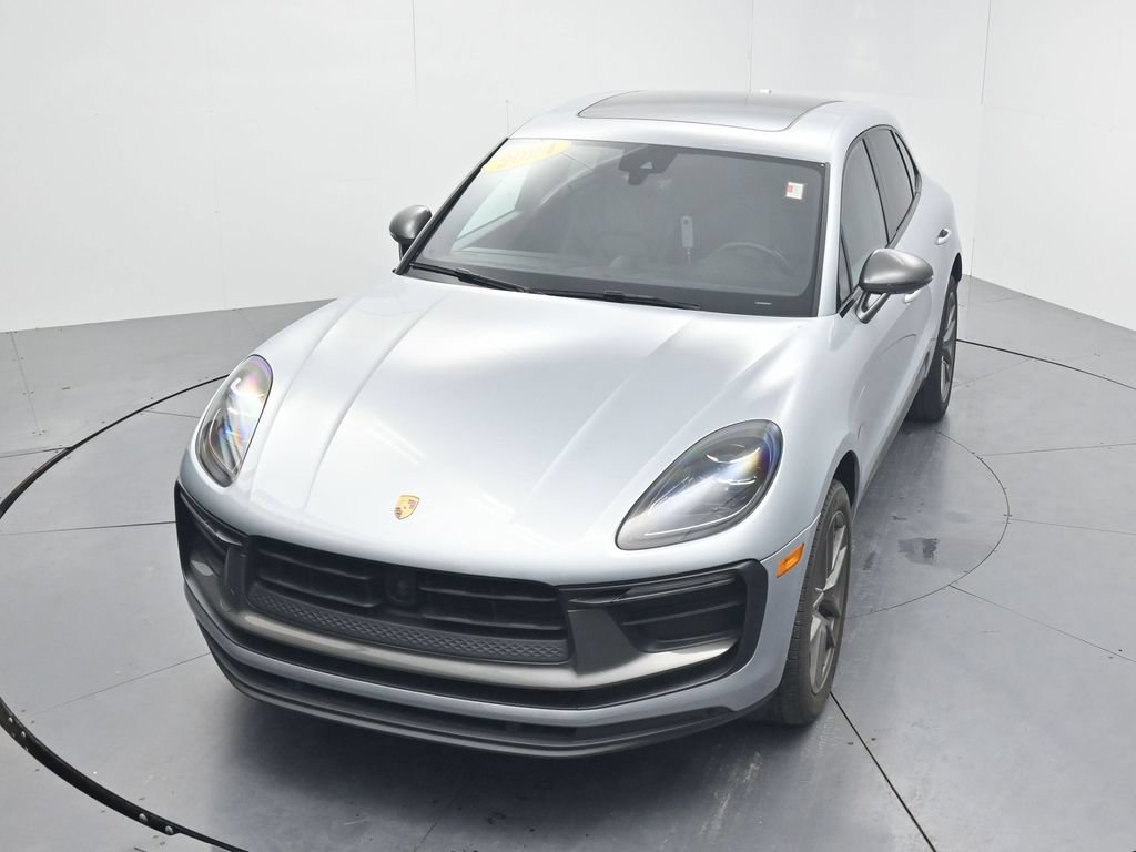 Used 2024 Porsche Macan Turbo AWD/4WD image 50