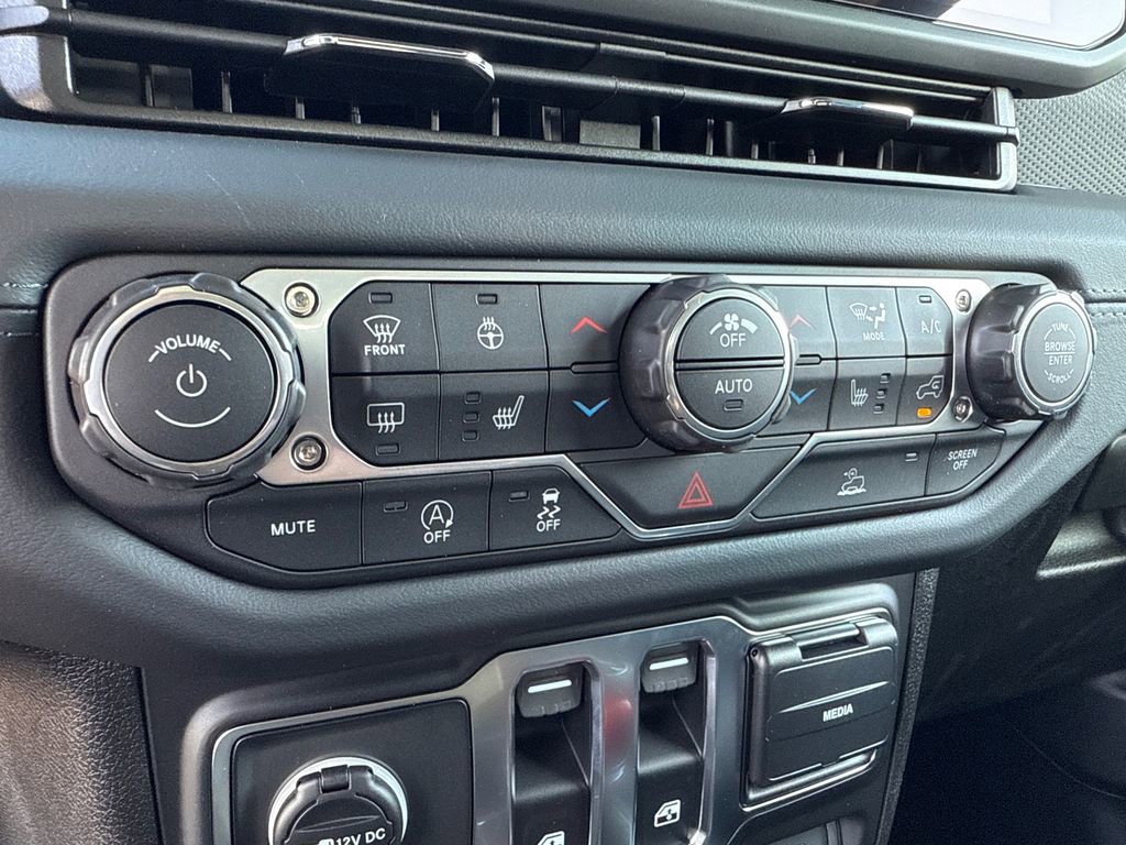 New 2026 Jeep Wrangler Rubicon AWD/4WD image 21
