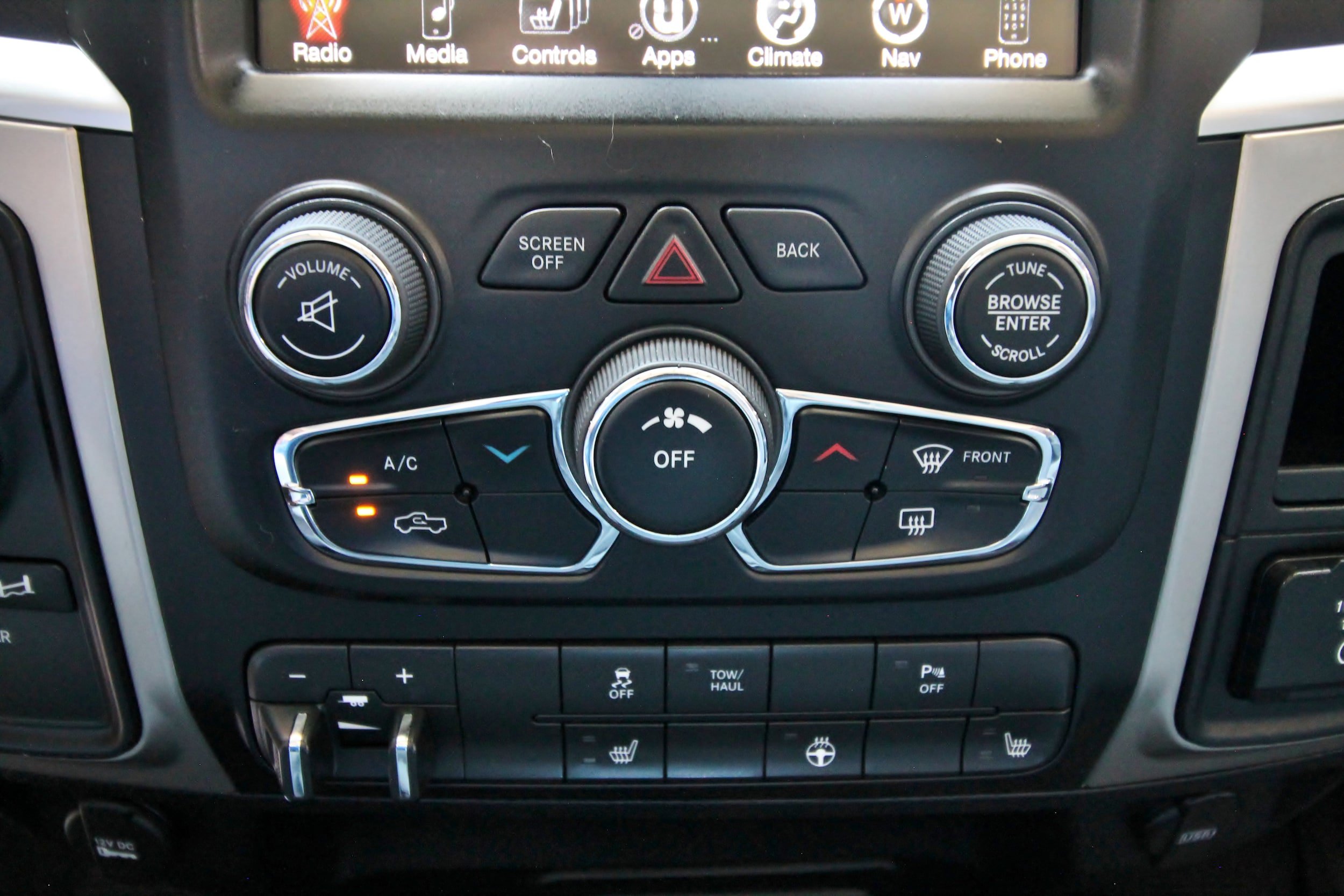 Used 2014 RAM 2500 Power Wagon w/ Luxury Group AWD/4WD image 33