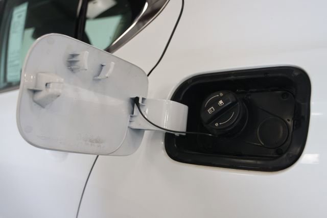 Used 2026 Genesis G70 2.5T AWD/4WD image 11