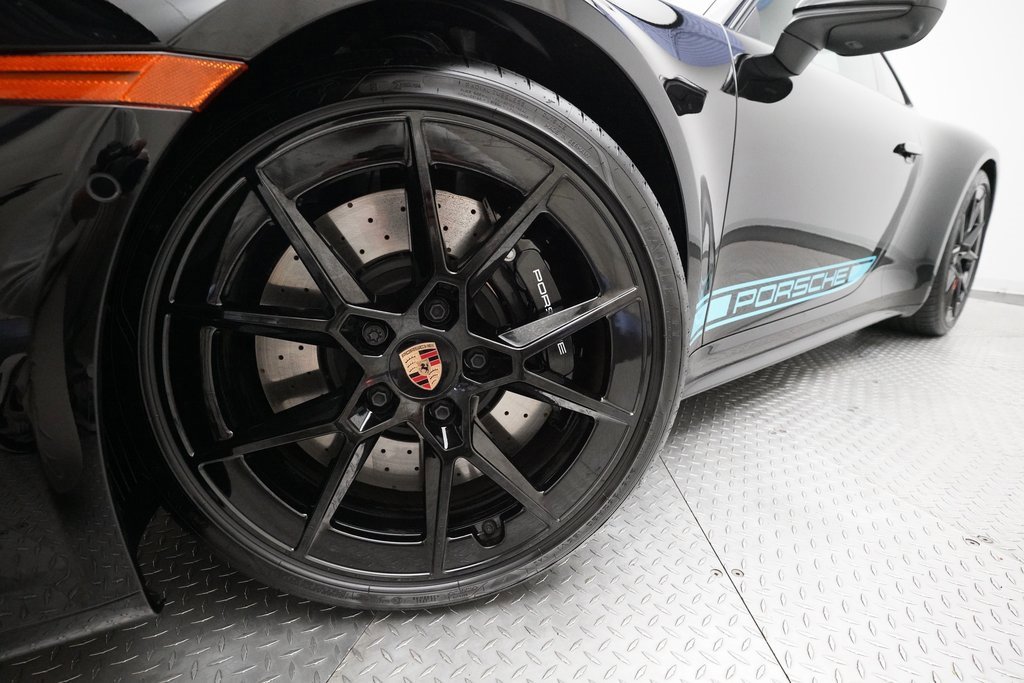Used 2025 Porsche 911 Carrera S image 8