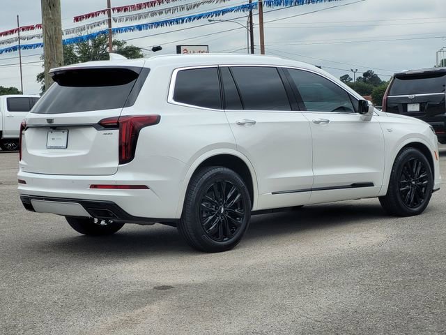 Used 2022 Cadillac XT6 Premium Luxury w/ Platinum Package AWD/4WD image 5