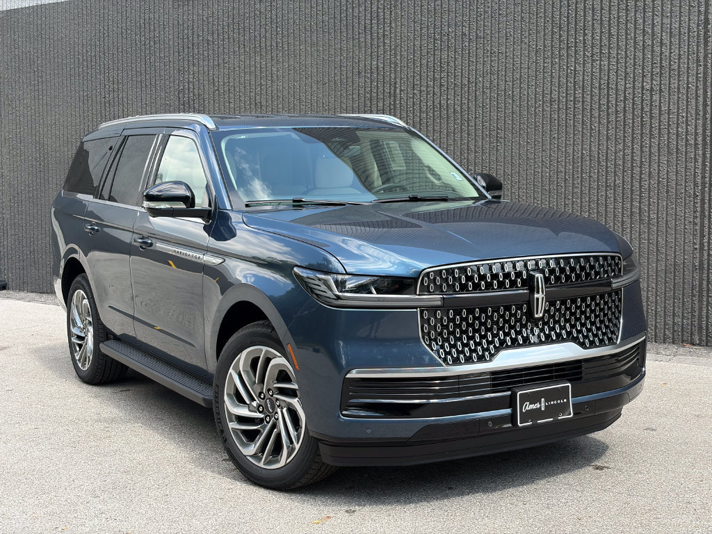 New 2027 Lincoln Navigator Premiere AWD/4WD image 9