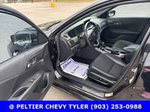 Used 2017 Honda Accord Sport image 11