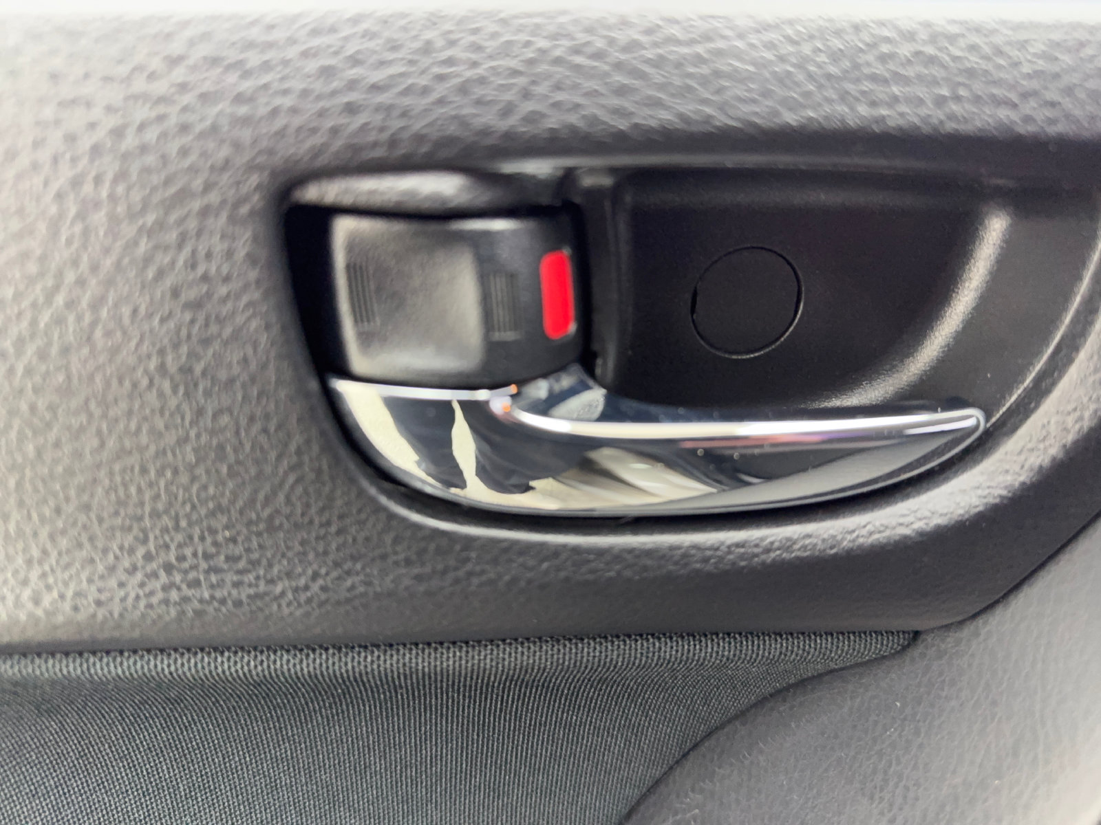 Used 2018 Toyota Corolla LE FWD image 39