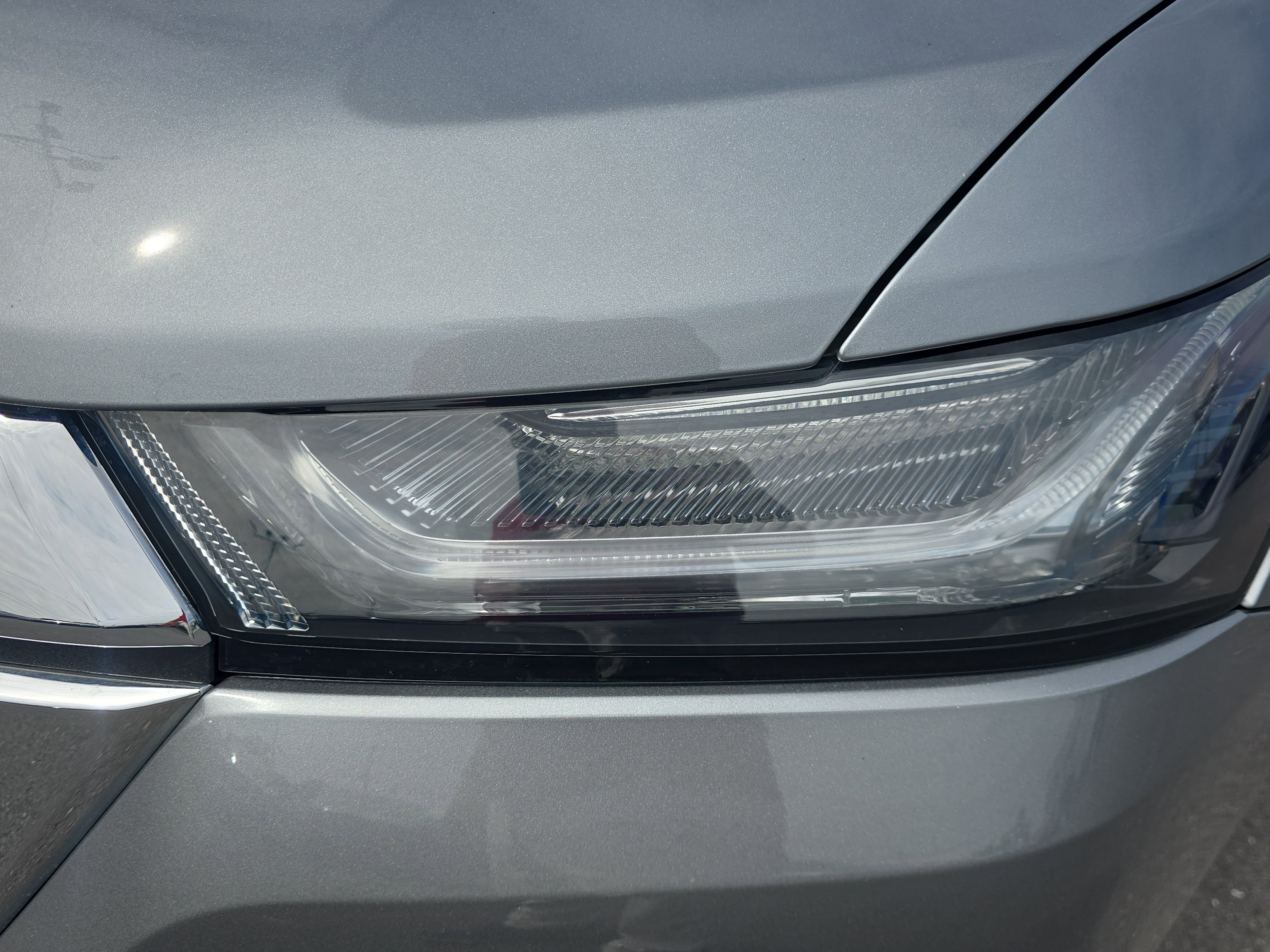 Used 2023 Chevrolet Traverse LT image 9