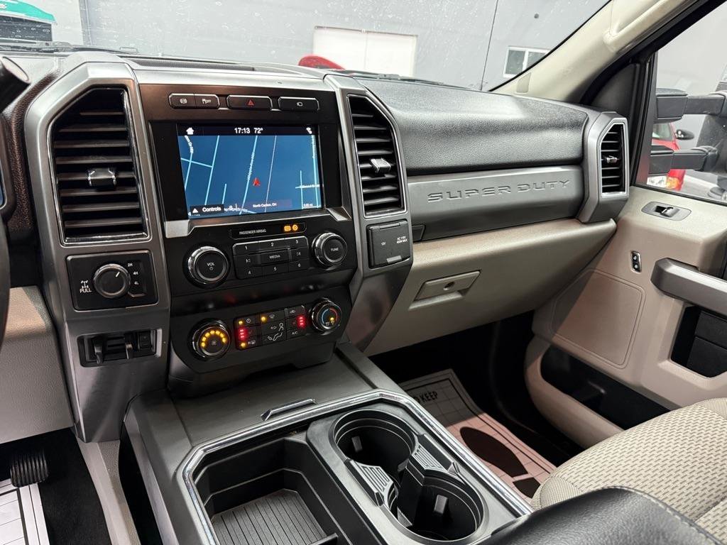 Used 2019 Ford F350 XLT w/ XLT Premium Package AWD/4WD image 16