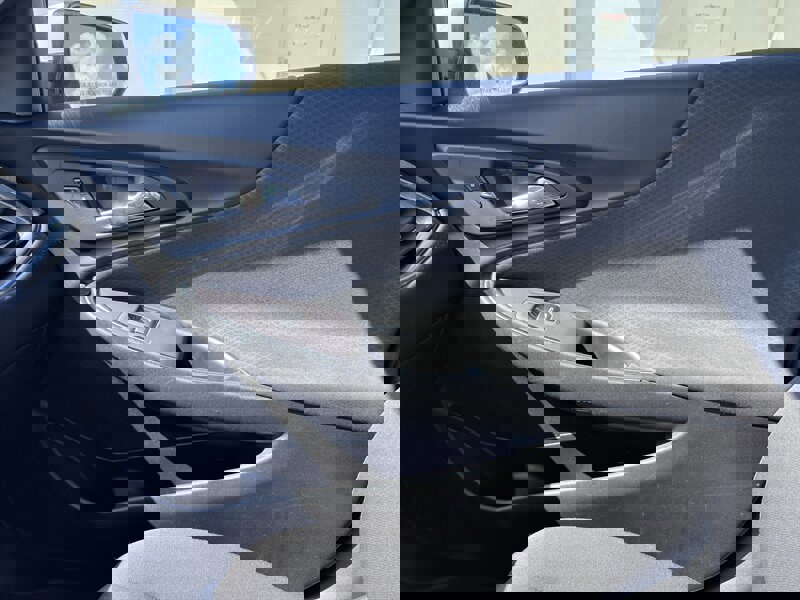 Used 2020 Chevrolet Malibu LT image 8