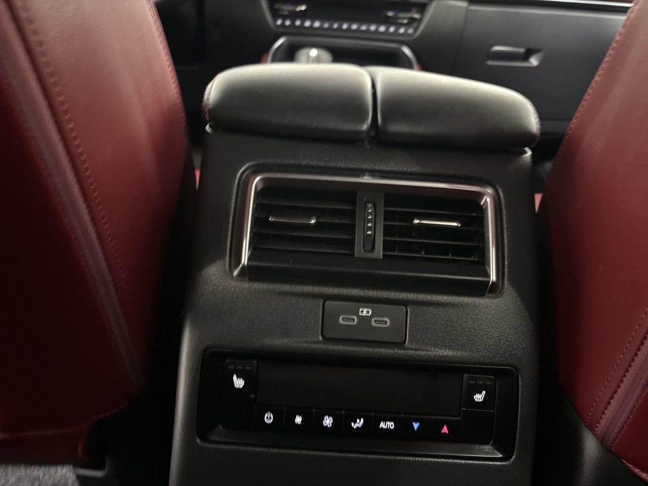 Used 2025 MAZDA CX-70 Plug-In Hybrid w/ Premium Plus image 23