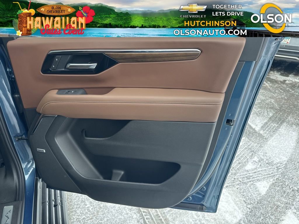 New 2026 Chevrolet Suburban High Country image 42