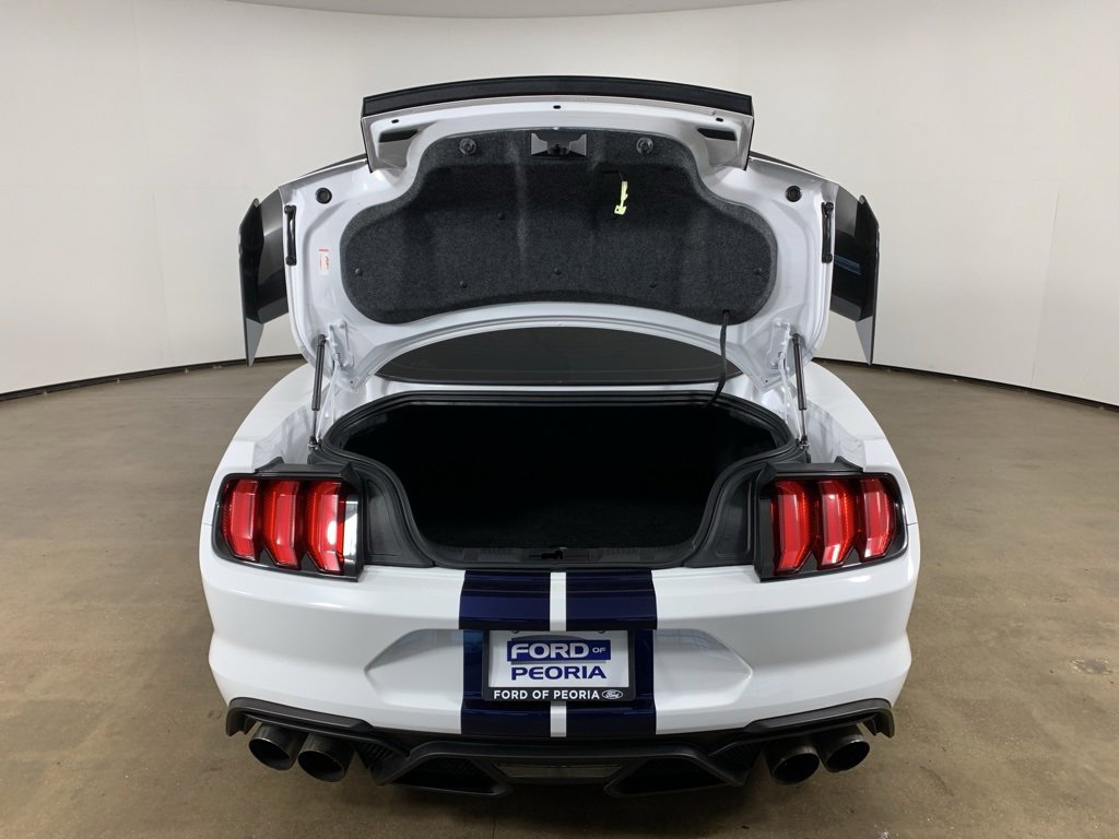 Used 2020 Ford Mustang Shelby GT500 w/ Carbon Fiber Track Pack image 13