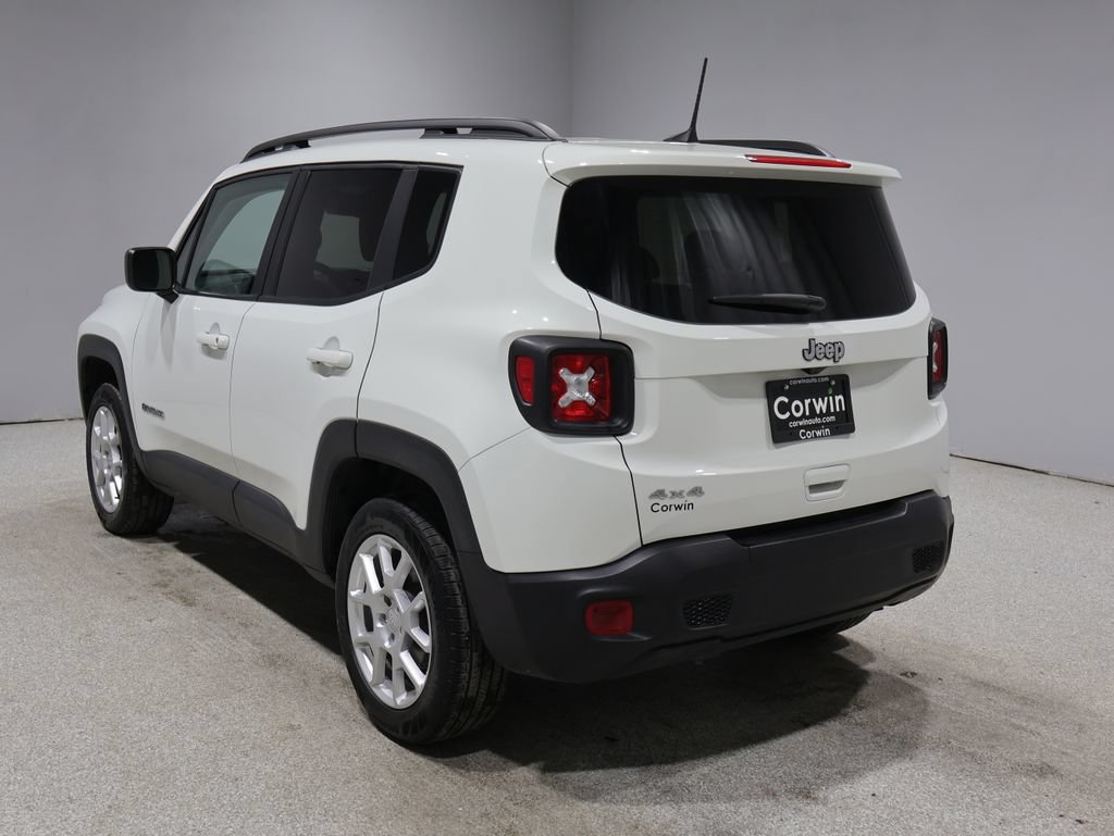 Certified 2023 Jeep Renegade Latitude w/ Premium Group AWD/4WD image 6