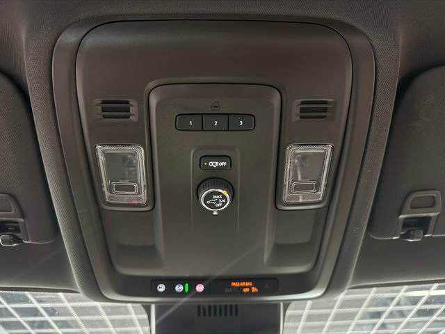 Certified 2024 GMC Yukon XL SLT image 25