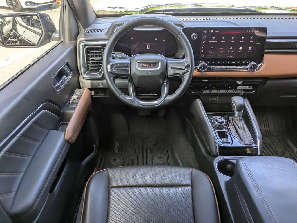 Used 2023 GMC Canyon AT4 w/ AT4 Premium Package image 18