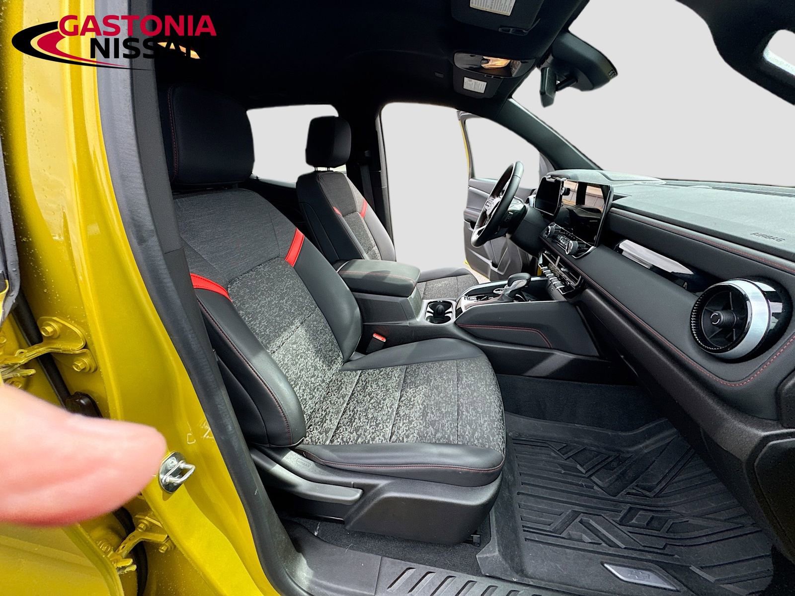 Used 2023 Chevrolet Colorado Z71 w/ Z71 Convenience Package 2 image 35