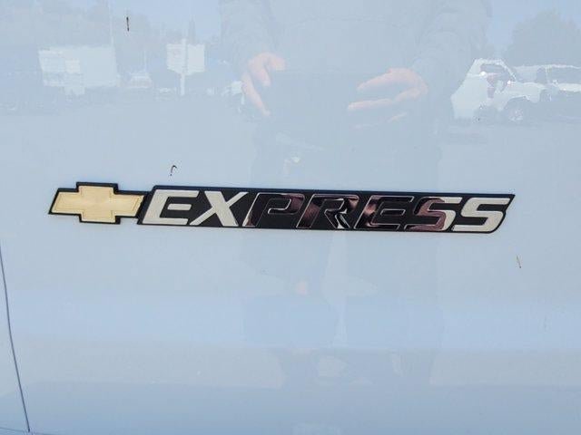 New 2026 Chevrolet Express 2500 w/ Driver Convenience Package RWD image 28