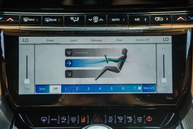 New 2026 Jeep Grand Wagoneer Summit AWD/4WD image 34