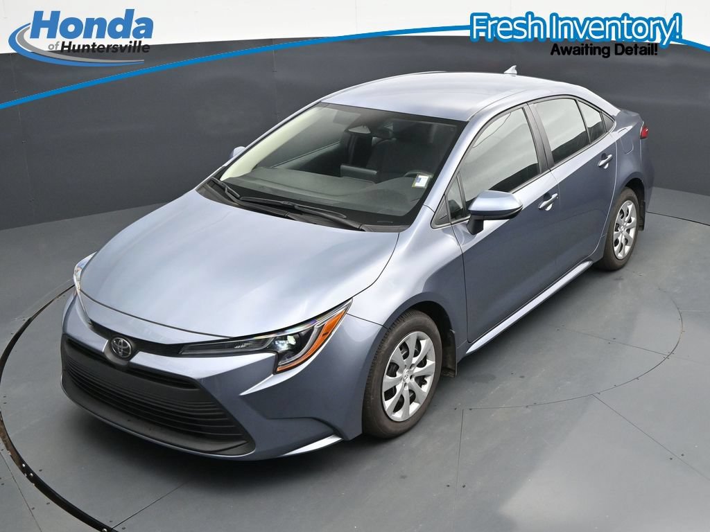 Used 2025 Toyota Corolla LE FWD image 19