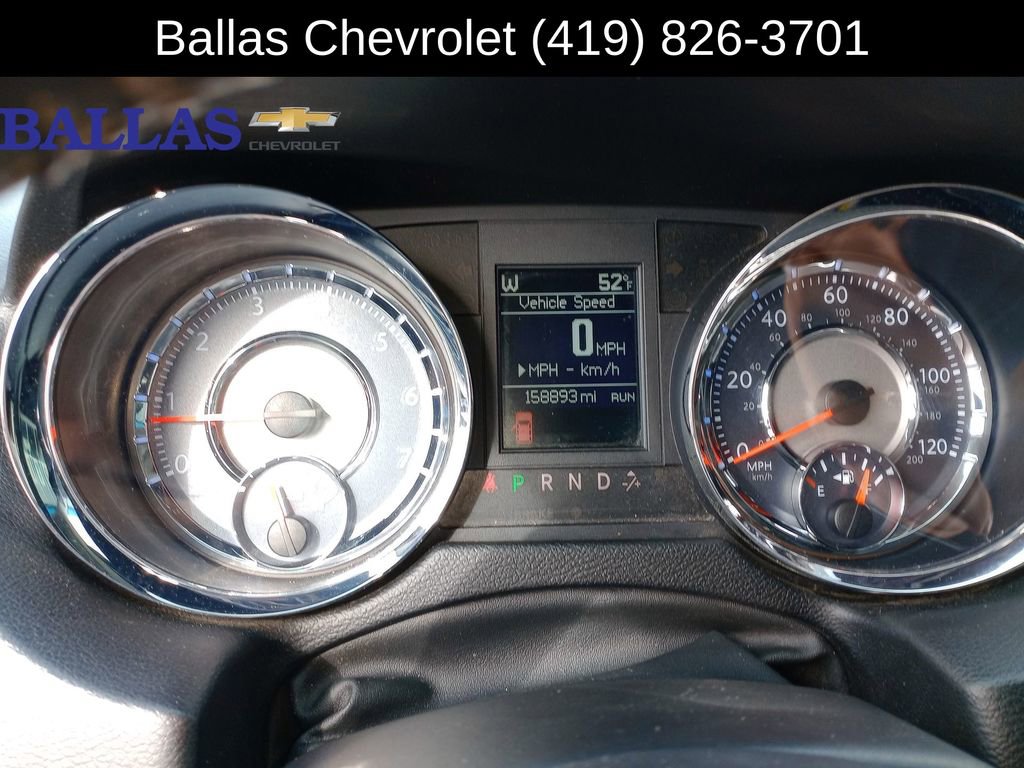 Used 2012 Chrysler Town & Country Touring image 11