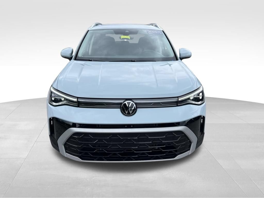 Used 2025 Volkswagen Taos SEL w/ Black Wheel Plus Package AWD/4WD image 3