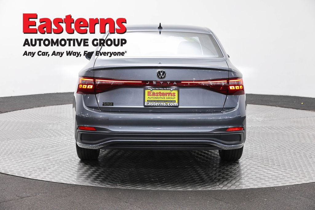Used 2025 Volkswagen Jetta Sport FWD image 6