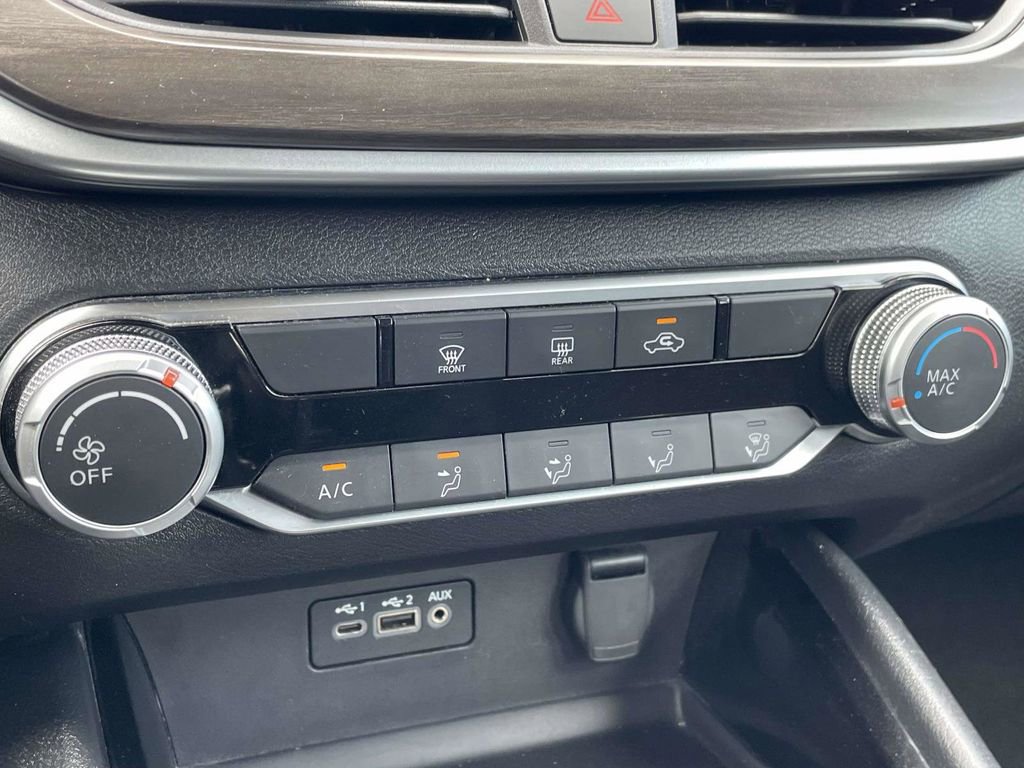Used 2024 Nissan Altima 2.5 SV FWD image 18
