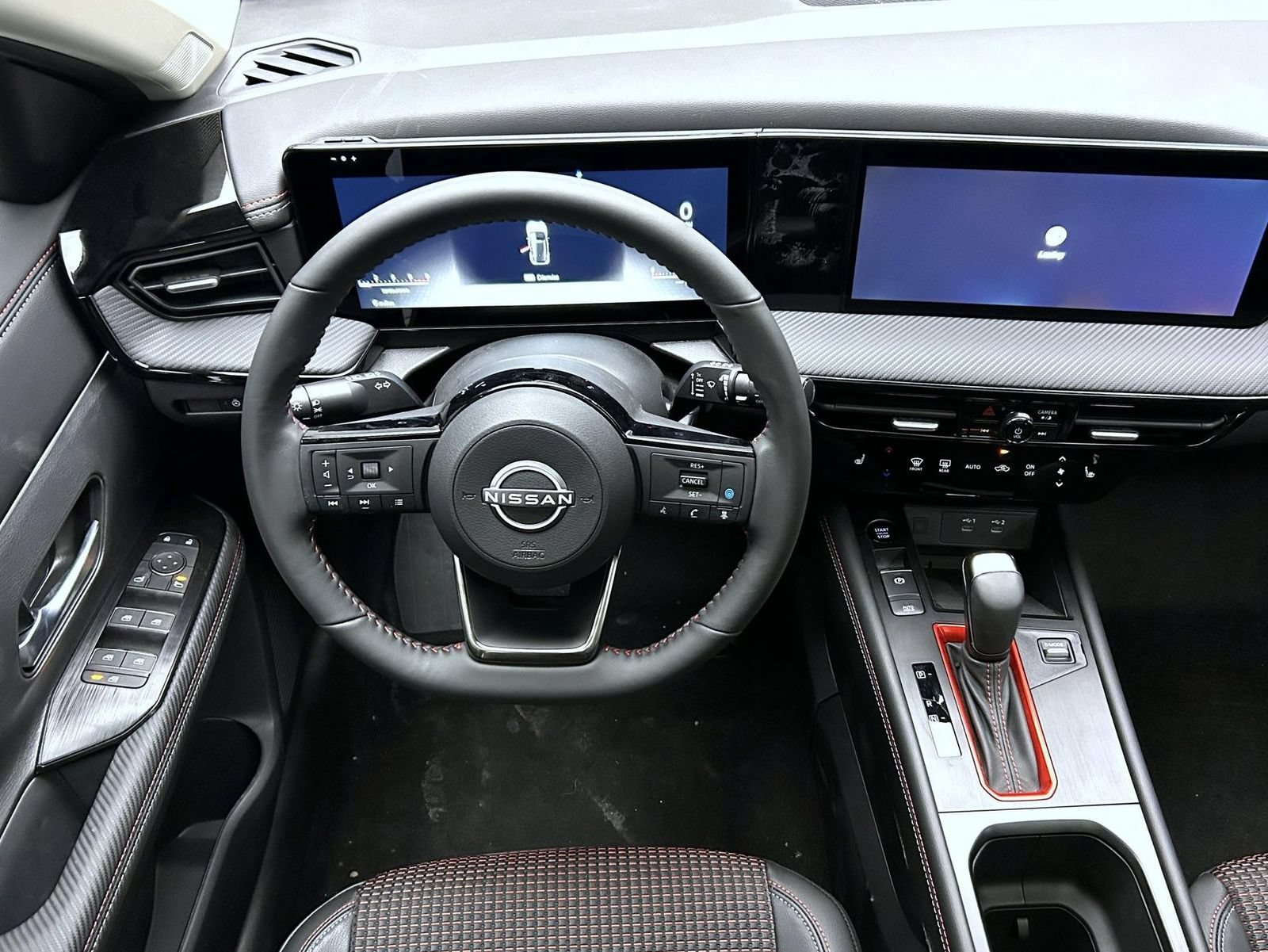 New 2026 Nissan Kicks SR w/ SR Premium Package AWD/4WD image 12