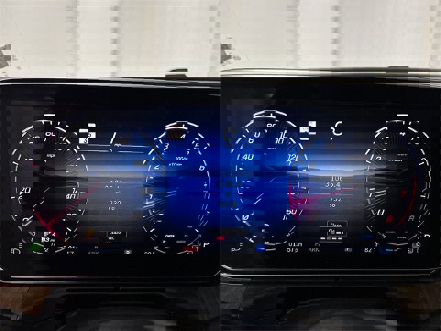 Used 2024 Mercedes-Benz CLE 300 4MATIC Cabriolet image 12