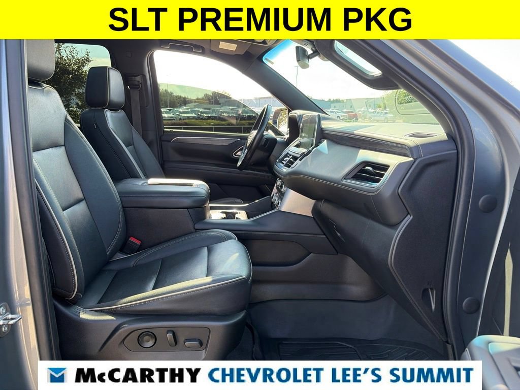 Used 2022 GMC Yukon XL SLT w/ SLT Premium Package AWD/4WD image 31