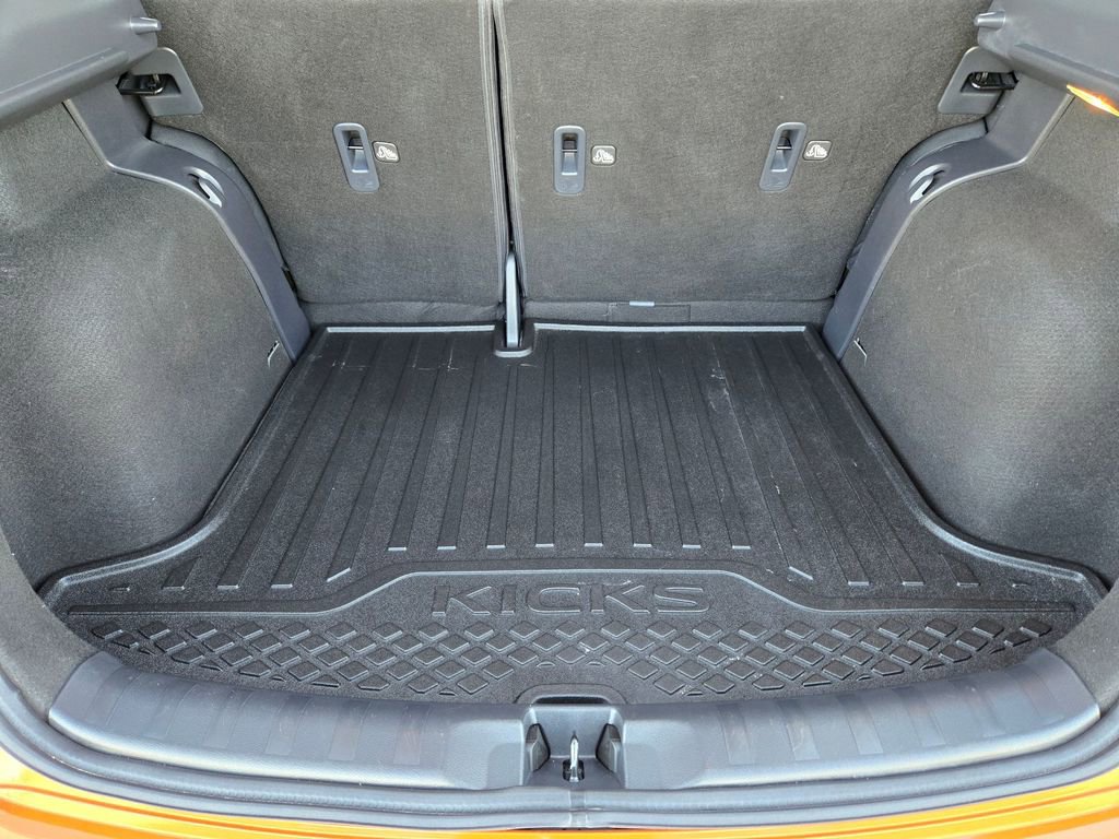 Used 2024 Nissan Kicks SV image 29