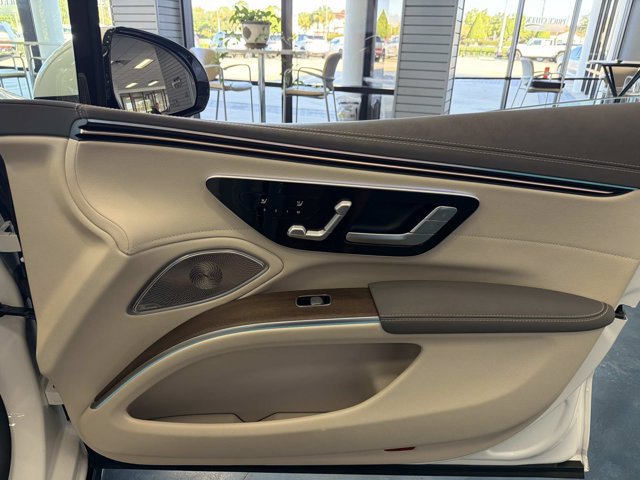 Used 2023 Mercedes-Benz EQS 450+ Sedan image 16