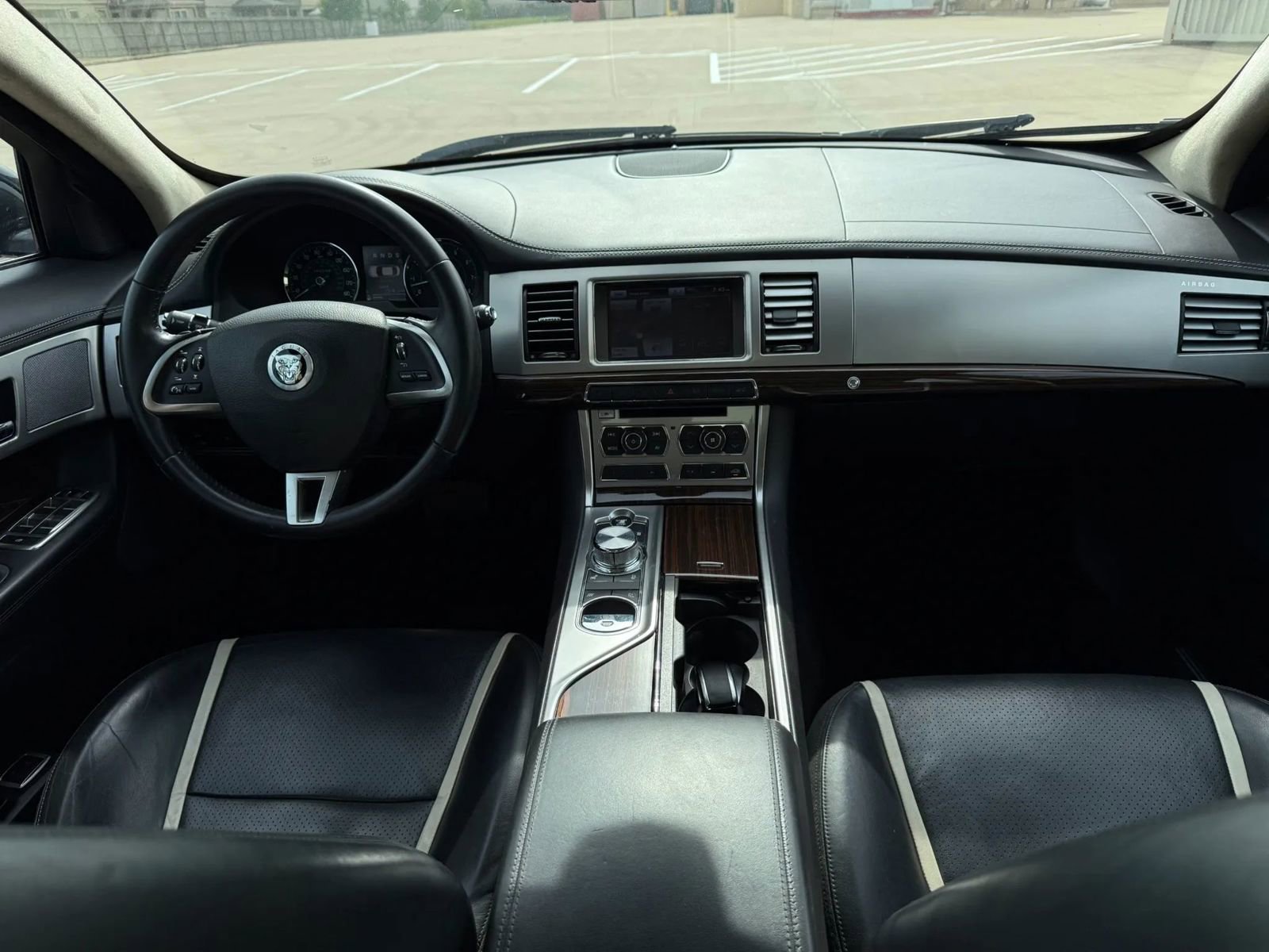 Used 2012 Jaguar XF Portfolio RWD image 11