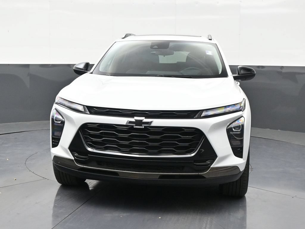 Used 2025 Chevrolet Trax ACTIV FWD image 8